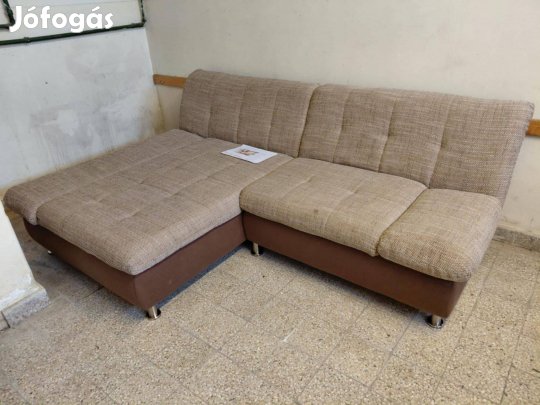 Új, 234x157 cm-es L-alakú kanapé, ár alatt eladó