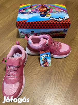 Új, 28-as Miraculous cipő