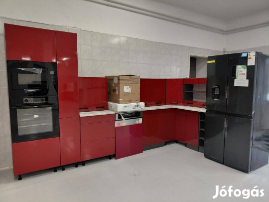 Új, 360x225 cm-es variálható konyhabútor, ár alatt eladó