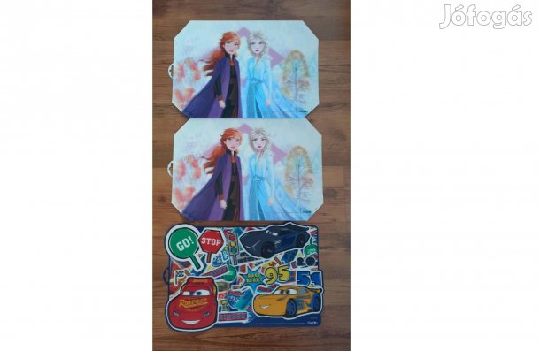 Új, 3D tányéralátét-Frozen(Jégvarázs), Cars