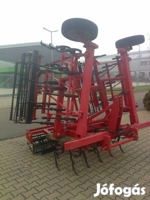 Új, 4.4 méteres kombinátor