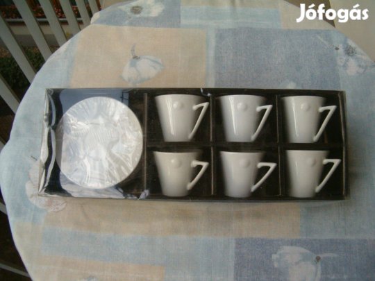 Új, 6 db porcelán kávés csésze alátéttel, dobozában