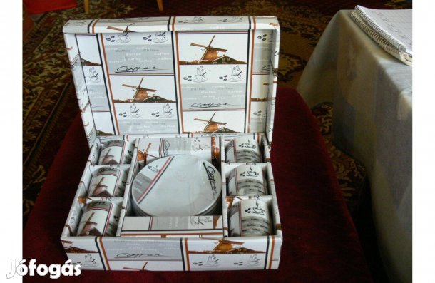 Új, 6 személyes porcelán kávés készlet dobozában