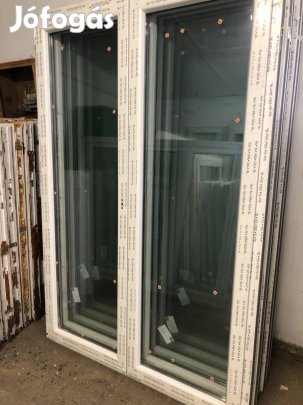 Új, Rehau 2 szárnyú erkélyajtó