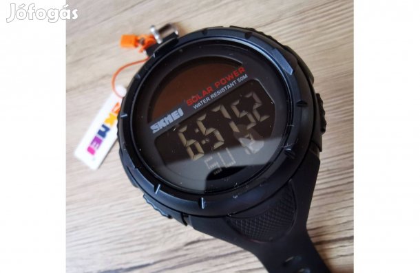 Új, Skmei férfi digitális napelemes óra(ébresztő, dátum, stopper, )