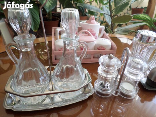 Új! Üveg: só, bors szóró és Új! Üveg ecet, olajtartó