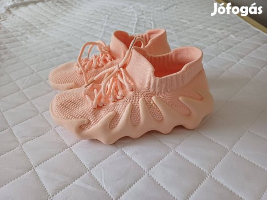 Új!!! Gyönyörű rózsaszín zoknicipő 36-os bth:22cm