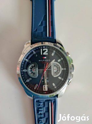 Új, ajándékba kapott Tommy Hilfiger férfi Chrono óra 
