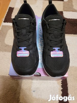Új, címkés Skechers cipő 38-as méretben 