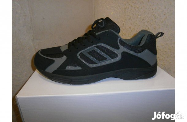 Új, divatos férfi sportcipő, méretek: 42, 43, 44