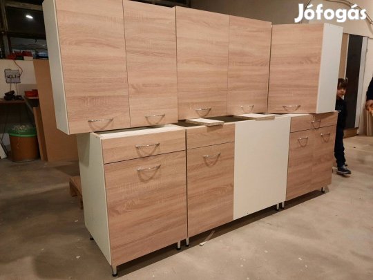 Új, egyedi méretre gyártott konyhabútor áron alul (AQ113)