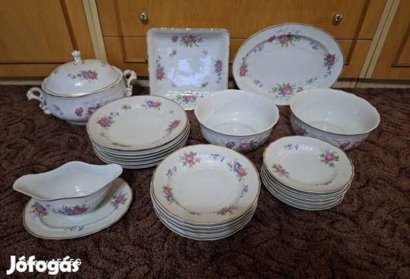 Új, egyszer sem használt Hollóházi Hajnalka mintás készlet eladó 