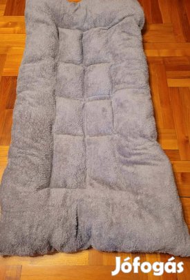 Új, extra nagy kutyafekhely 120x60cm