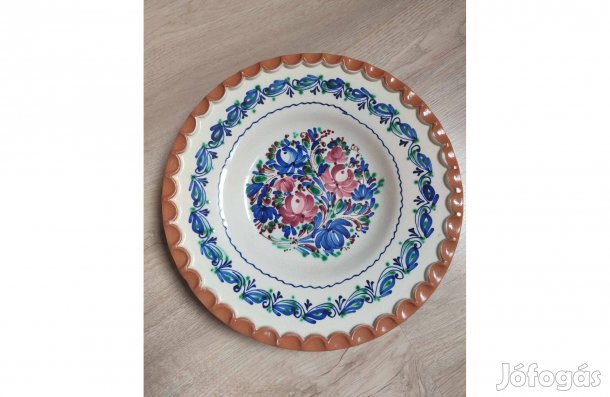 Új, gyönyörű, HMV jelzett falitányér, dísztányér. 24 cm