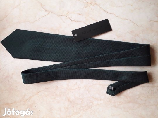 Új, hagyományos nyakkendő, Roland