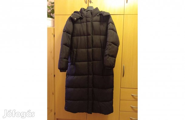 Új, női, fekete színű, kapucnis téli kabát eladó