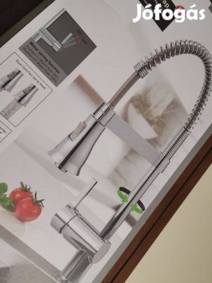 Új, rugós konyhai csaptelep, más csapok, fürdő kiegészítők egy helyen