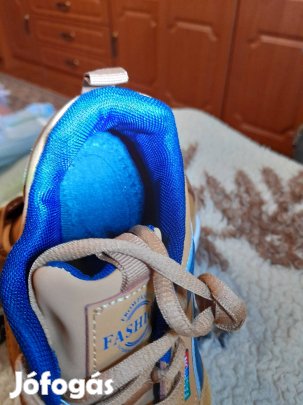 Új, sporcipők, fehér és barna!