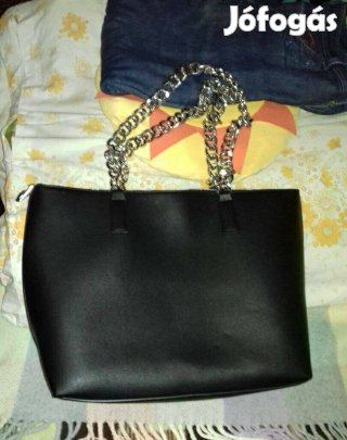 Új, szép divatos elegáns 36x32cm bershka táska