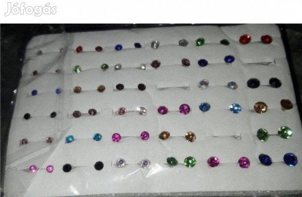 Új, szép divatos elegáns bizsu strassz fülbevalók