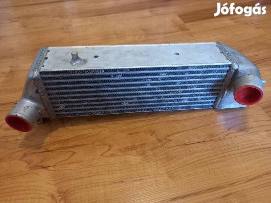 Új, teljesen alumínium intercooler / töltőlevegő hűtő (Opel Omega A 2
