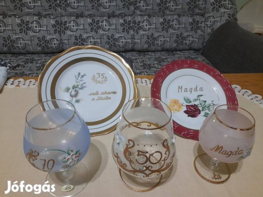 Új ajándék dísztányér ünnepi kehely köszöntő pohár