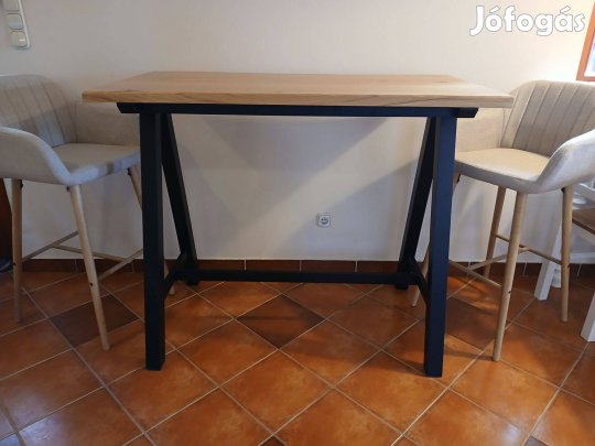 Új állapotú Ysk bárasztal 2 db bárszékkel