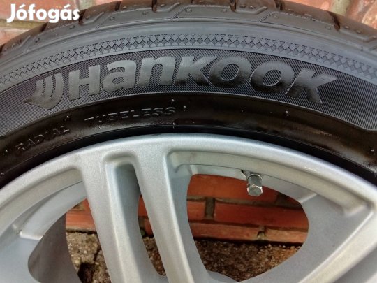 Új állapotú alufelni garnitúra újszerű nyári gumikkal 15"-os méretű 