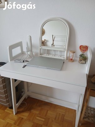 Új állapotú iróasztal sminkasztal