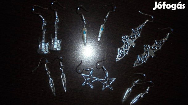 Új bizsu ezüst színű női fülbevaló - toll denevér vagy gitár