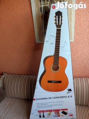 Új bontatlan eredeti csomagolásban klasszikus gitár! 