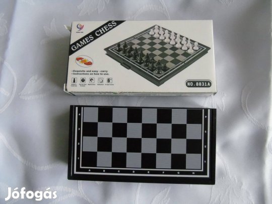 Új bontatlan mágneses sakk úti társasjáték