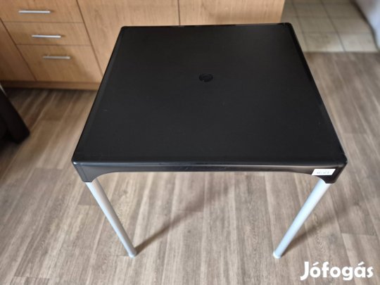 Új büfé asztalok kerti  műanyag asztal 