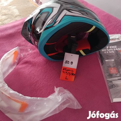 Új bukósisak L méret