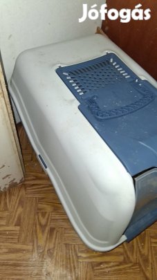 Új cica bútor és új zárt cica wc eladó 