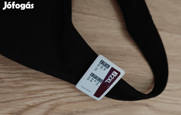 Uj címkés ezüstös női sporttop XL