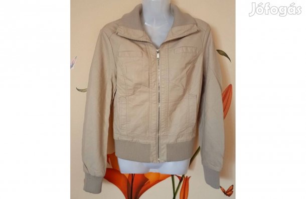 Új címkés női bőrdzseki