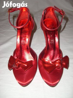 Új csodaszép piros lakk szatén alkalmi magassarkú menyecske cipő - 37