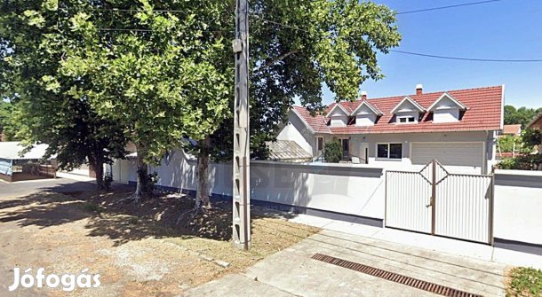 Új építésű, 3 hálószobás családi ház dupla garázzsal Békéscsabán!