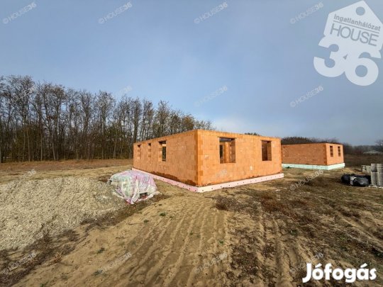 Új építésű családi ház eladó Kecskemét vonzáskörzetében!