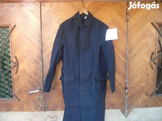 Új esőkabát, rácsok