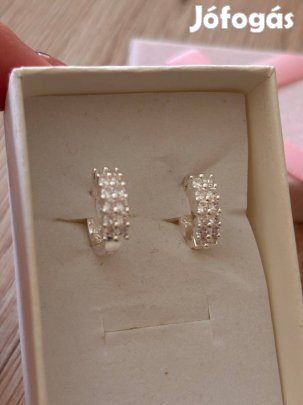 Új ezüst fülbevaló