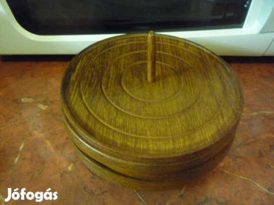 Új fából készült 6 db-os tányér készlet tartóval