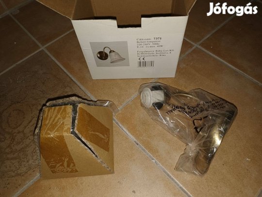 Új fali lámpa eladó