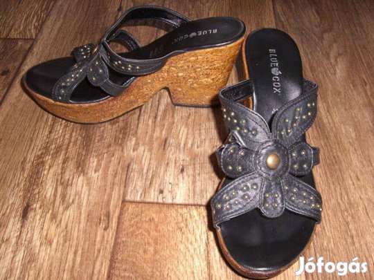 Új fekete szegecses kényelmes bőr platform papucs - 38