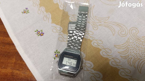 Új fém led karóra. Stopper, led kijelző, heti jelzés, ébresztő stb...