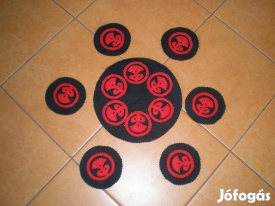 Új filcből alföldi szűrmintás 7 darabos italos szett