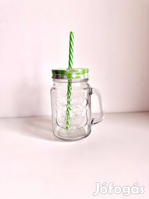 Új füles pohár szívószállal