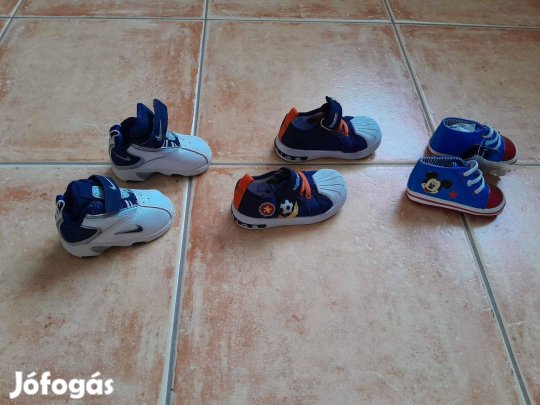 Új gyerek cipők