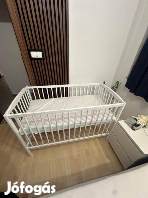 Új gyerekágy matraccal